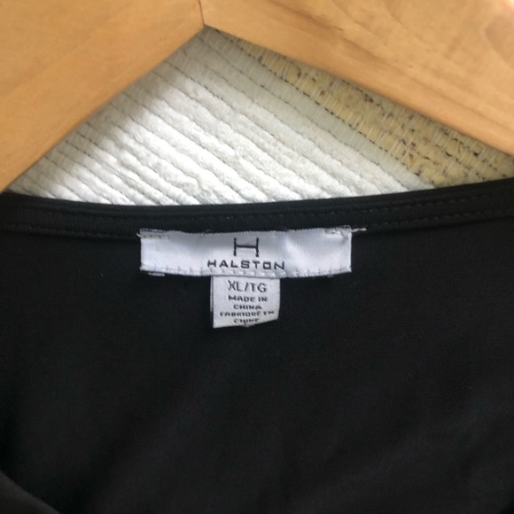 HALSTON Round Neck High Low Hem Casual Sleeveless Blouse - Picture 3 of 4